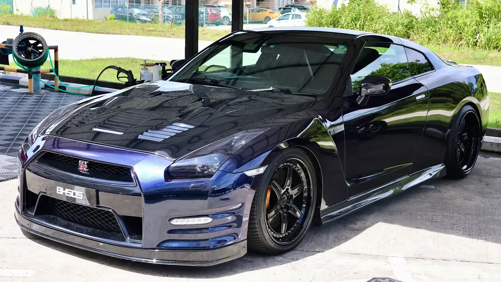 A Nissan GT-R (R35)