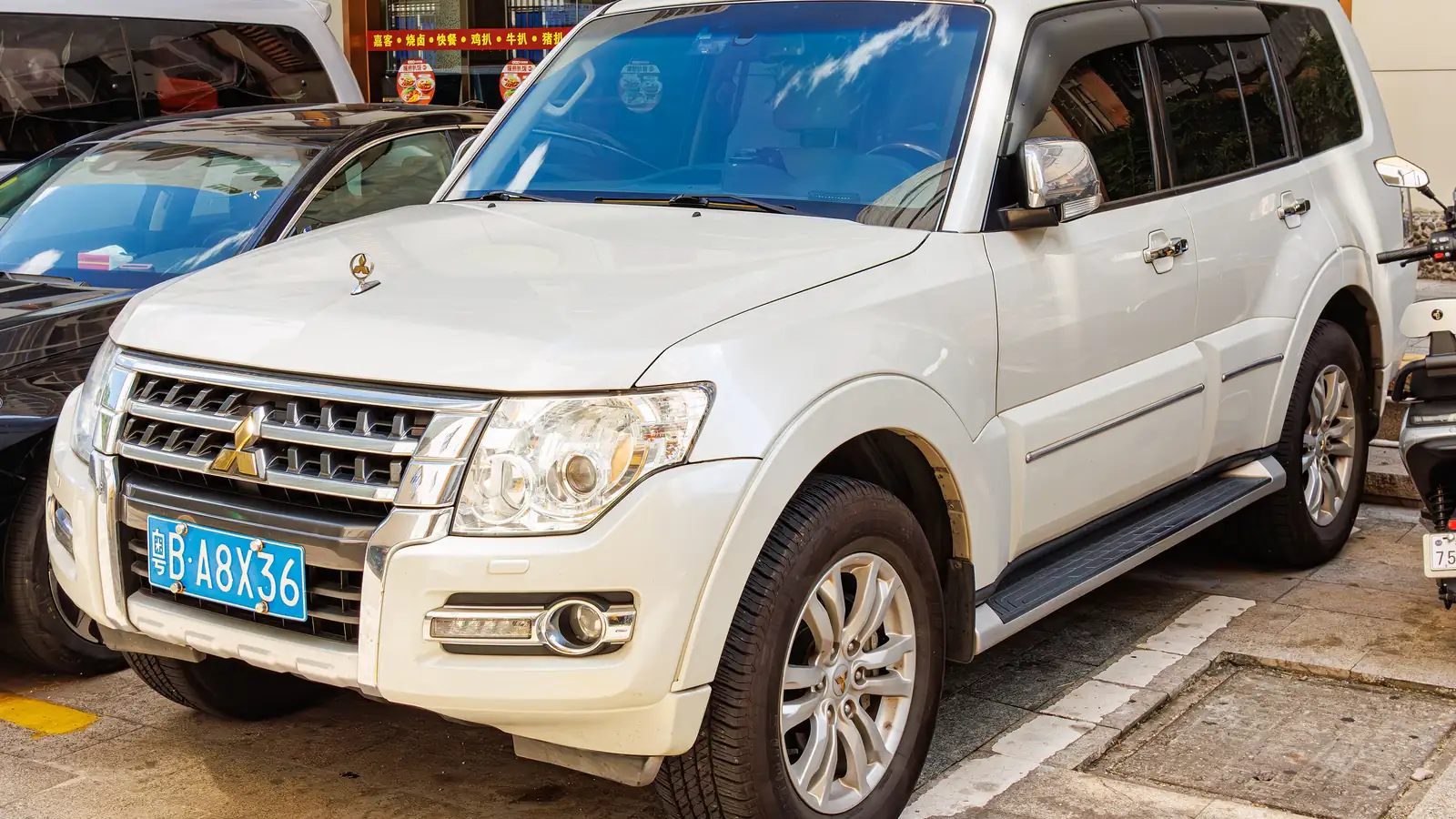 A Mitsubishi Pajero